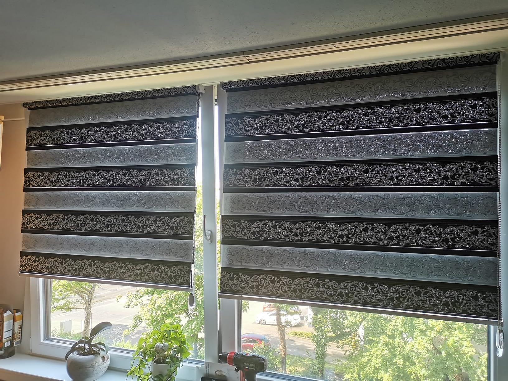Brillant Doppelrollo Klemmfix 100x150 Weiß-Silber Ornament