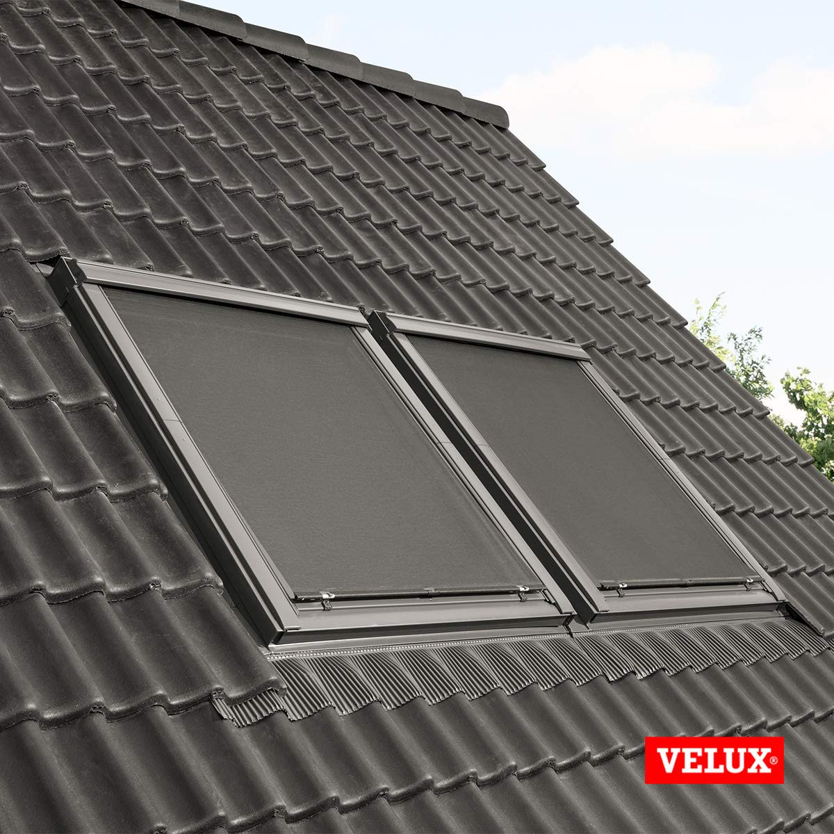 VELUX Hitzeschutz-Markise B37xH98 Schwarz MHL manuell