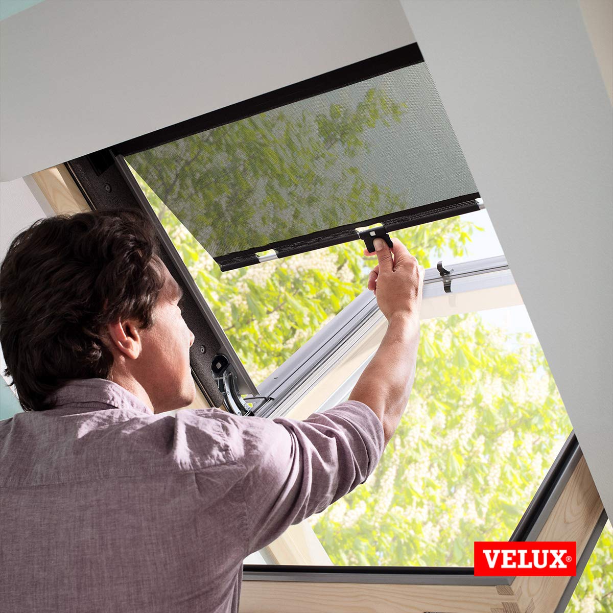 VELUX Hitzeschutz-Markise B37xH98 Schwarz MHL manuell