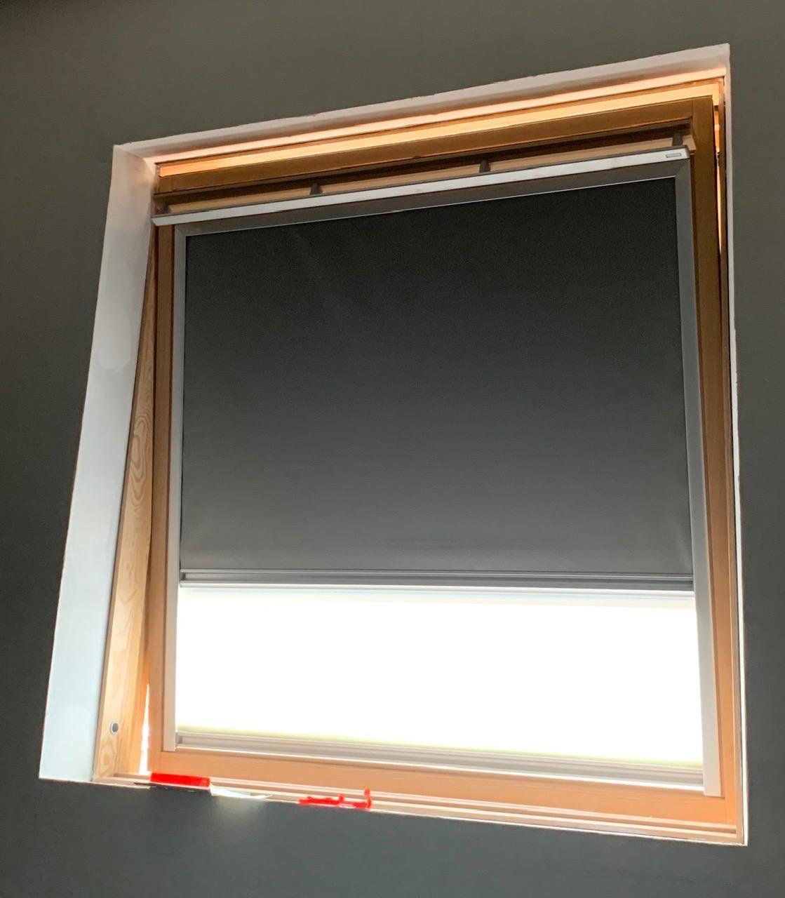 Velux Verdunkelung Plus DFD CK02 Rollo Grau 37x58 cm