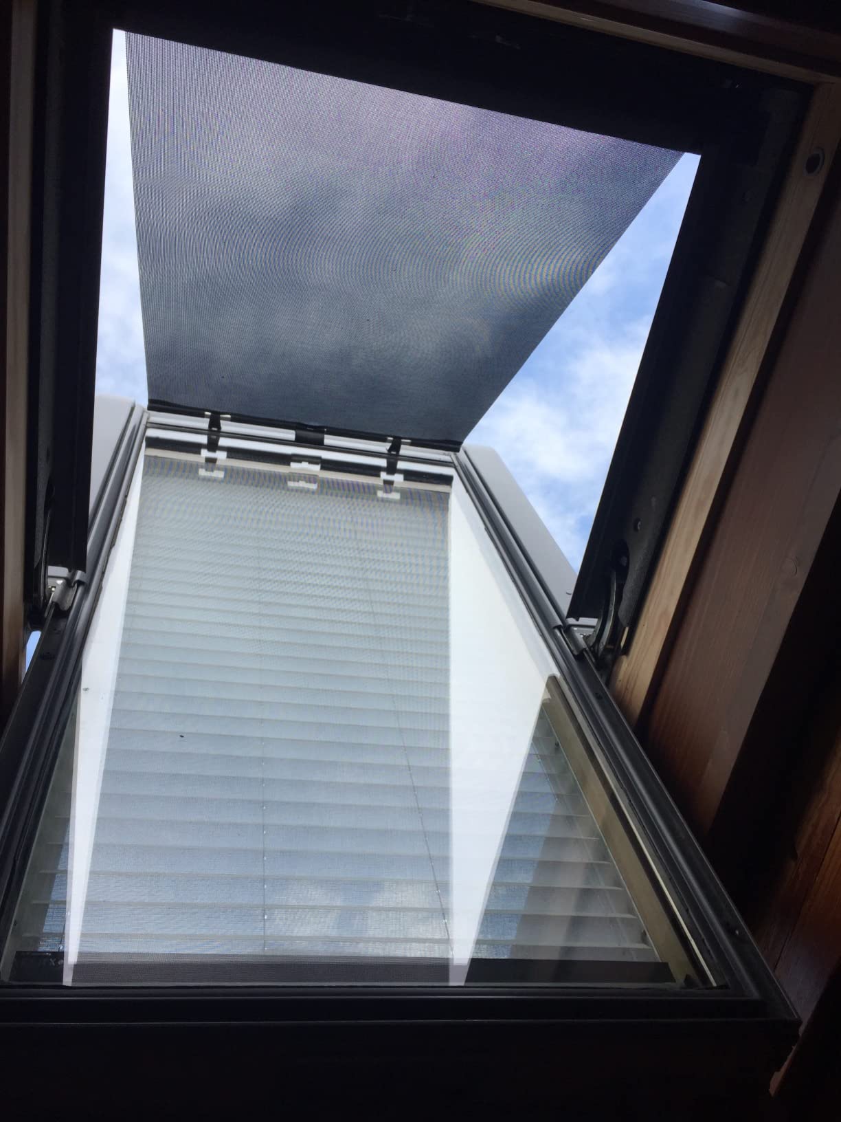 VELUX Hitzeschutz-Markise B37xH98 Schwarz MHL manuell